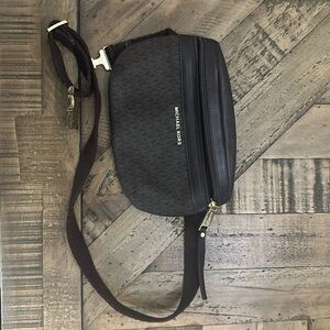 Michael Kors Fanny pack